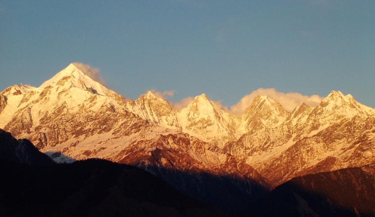 Panchchuli Peaks_Sunset Munsiyari